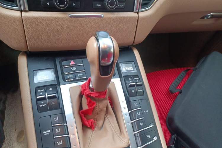 Used Porsche Macan 2014 Macan 2.0T Gear Lever