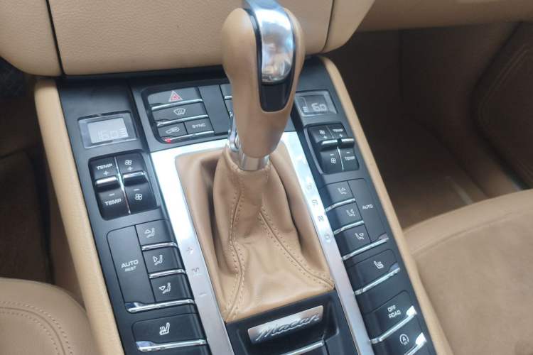 Used Porsche Macan 2014 Macan 2.0T Gear Lever