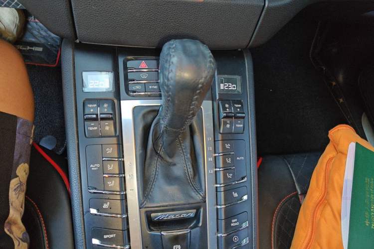 Used Porsche Macan 2014 Macan 2.0T Gear Lever