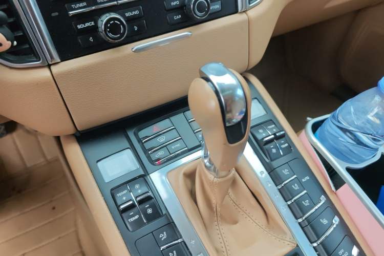 Used Porsche Macan 2014 Macan 2.0T Gear Lever