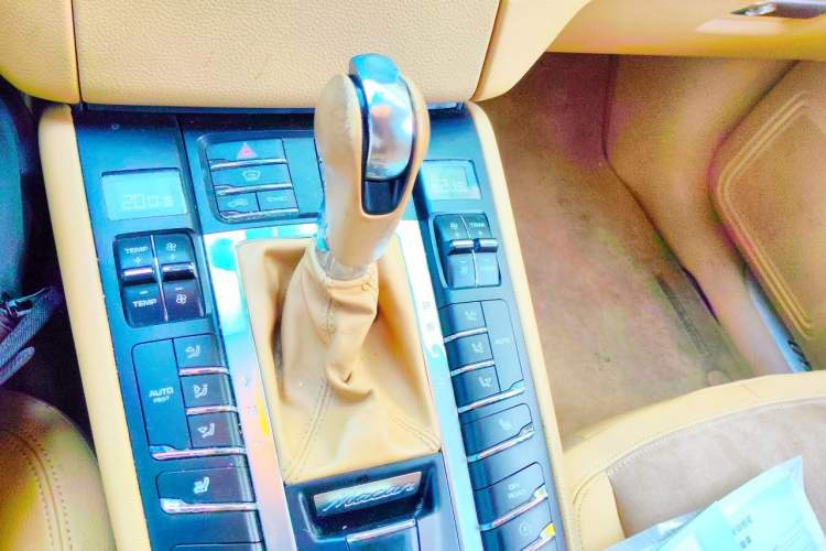 Used Porsche Macan 2014 Macan 2.0T Gear Lever