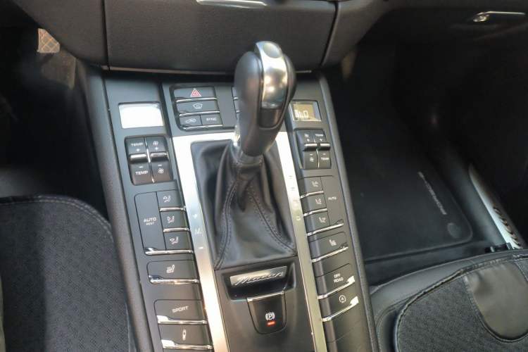 Used Porsche Macan 2014 Macan 2.0T Gear Lever