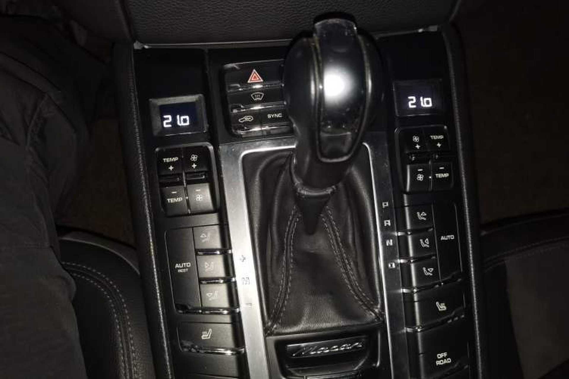 Used Porsche Macan 2014 Macan 2.0T Gear Lever