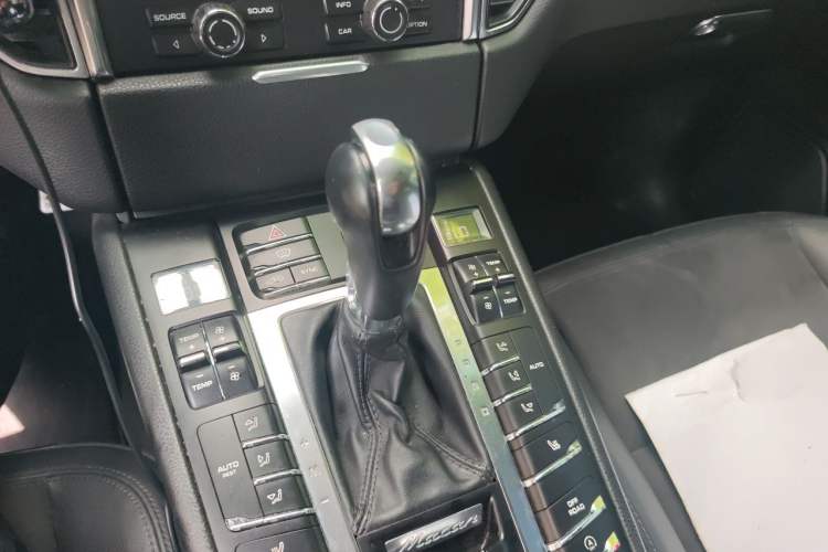 Used Porsche Macan 2014 Macan 2.0T Gear Lever