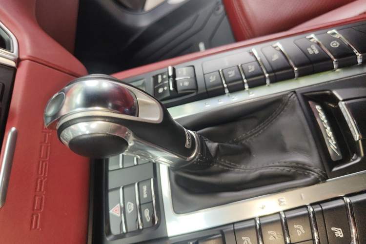 Used Porsche Macan 2014 Macan Turbo 3.6T Gear Lever