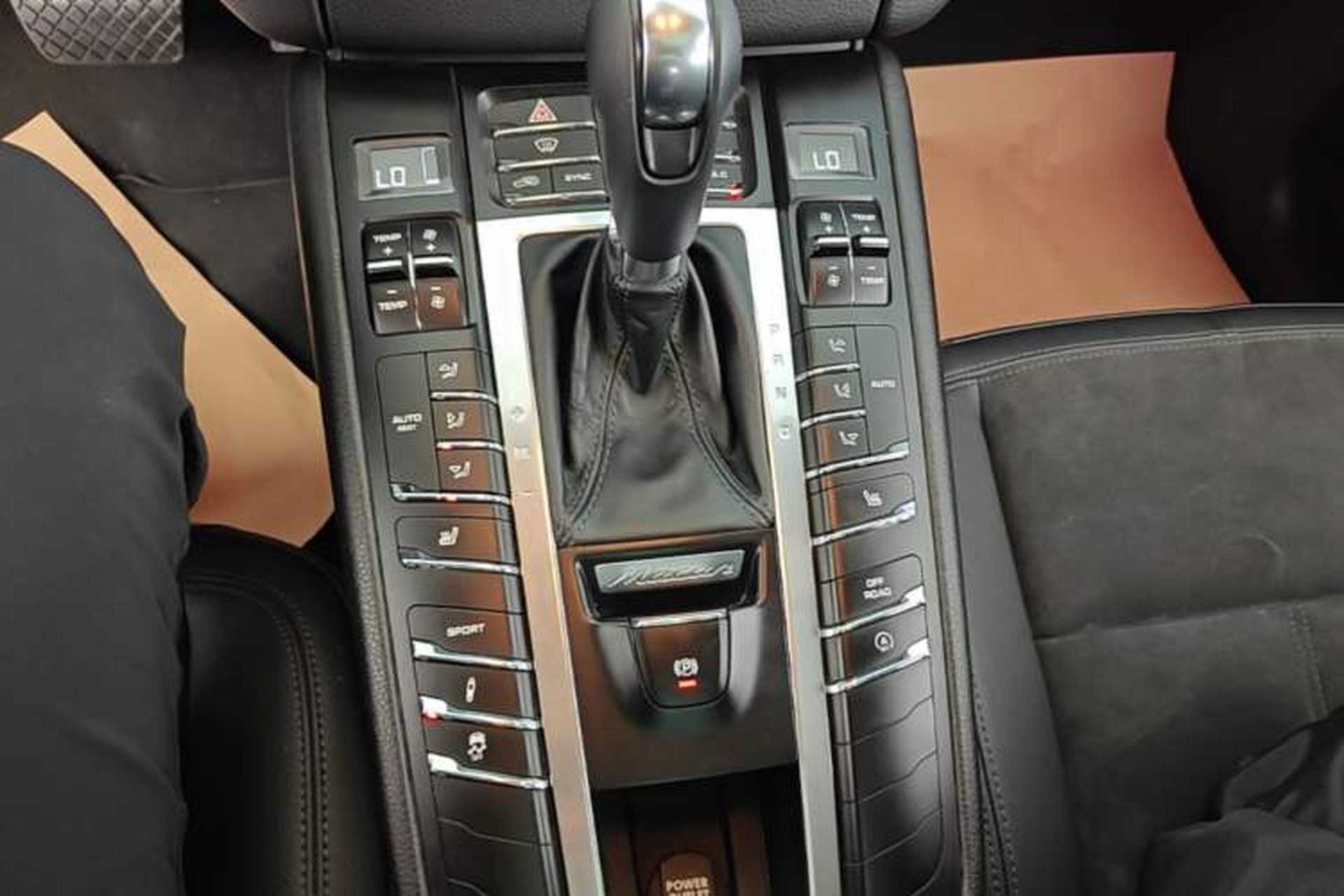 Used Porsche Macan 2014 Macan 2.0T Gear Lever