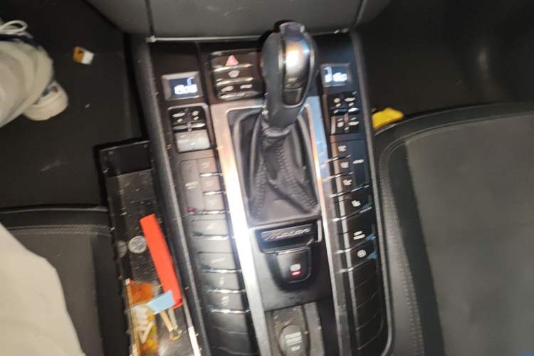 Used Porsche Macan 2014 Macan 2.0T Gear Lever