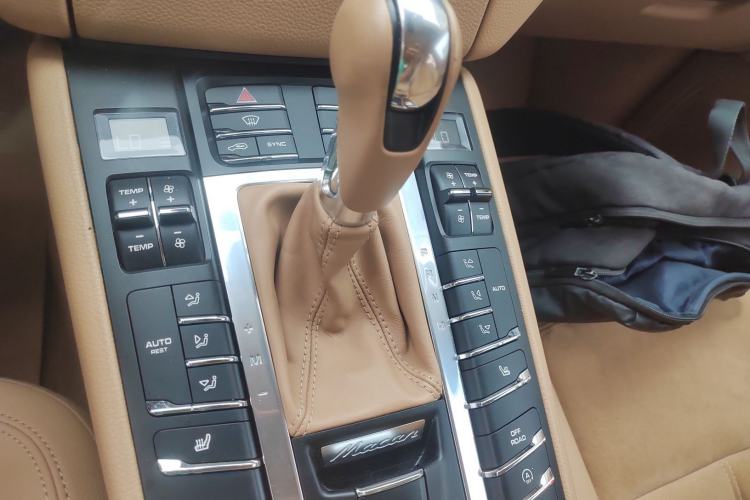 Used Porsche Macan 2014 Macan 2.0T Gear Lever