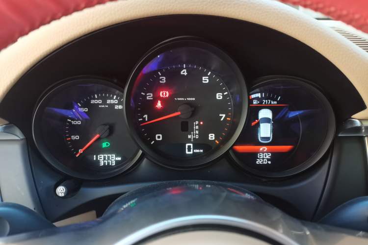 Used Porsche Macan 2014 Macan 2.0T Instrument Cluster