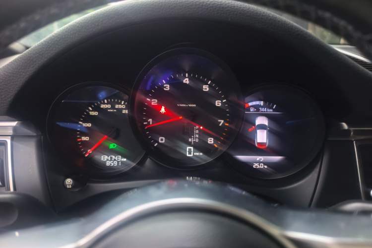 Used Porsche Macan 2014 Macan 2.0T Instrument Cluster