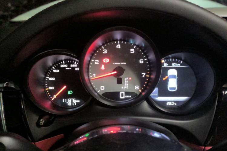 Used Porsche Macan 2014 Macan S 3.0T Instrument Cluster