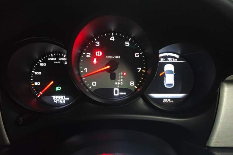 Used Porsche Macan  Instrument Cluster