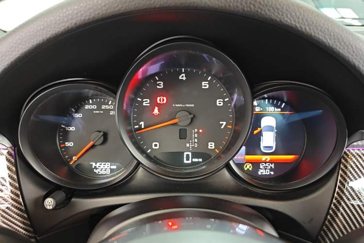 Used Porsche Macan 2014 Macan 2.0T Instrument Cluster