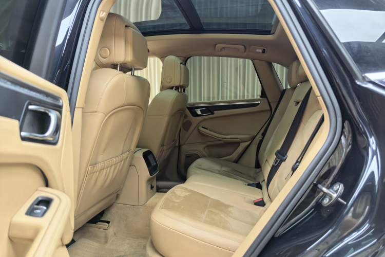 Used Porsche Macan 2014 Macan 2.0T Interior 3