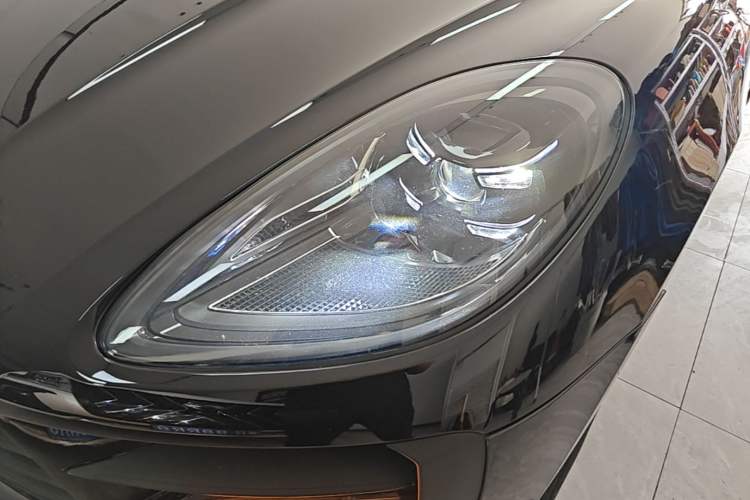 Used Porsche Macan 2014 Macan 2.0T Left Front Headlight