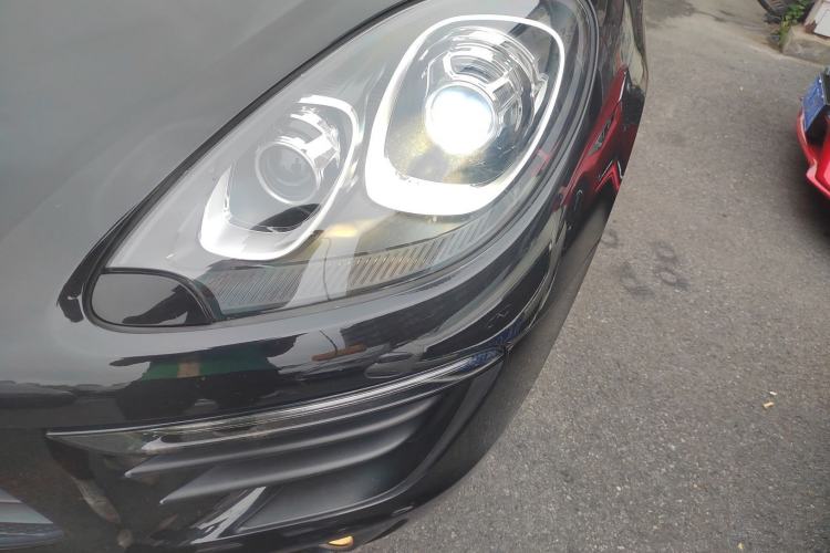 Used Porsche Macan 2014 Macan 2.0T Left Front Headlight