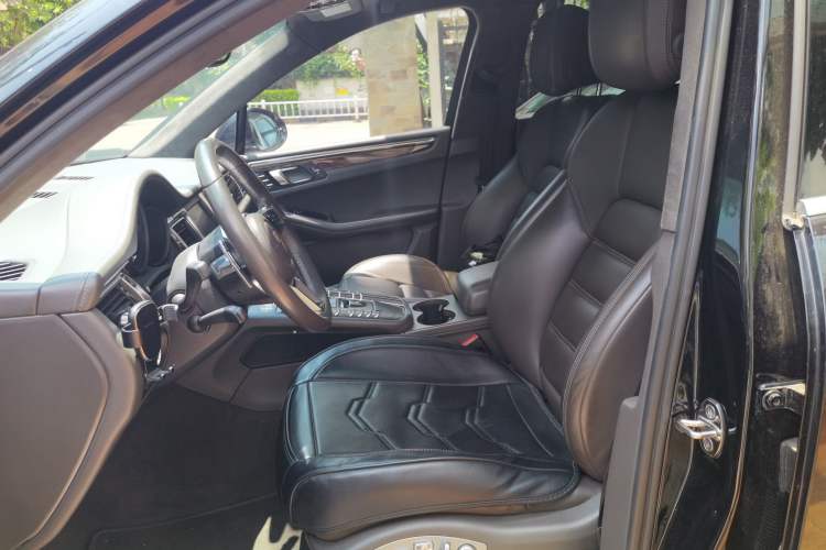 Used Porsche Macan 2014 Macan Turbo 3.6T Left Front Seat