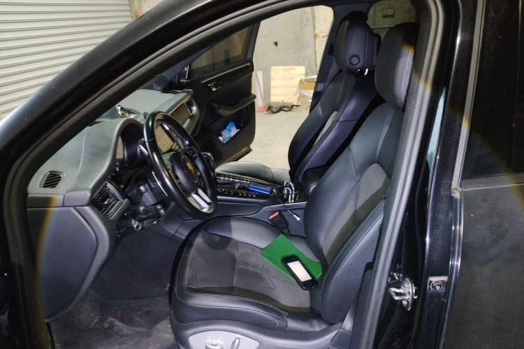Used Porsche Macan 2014 Macan 2.0T Left Front Seat