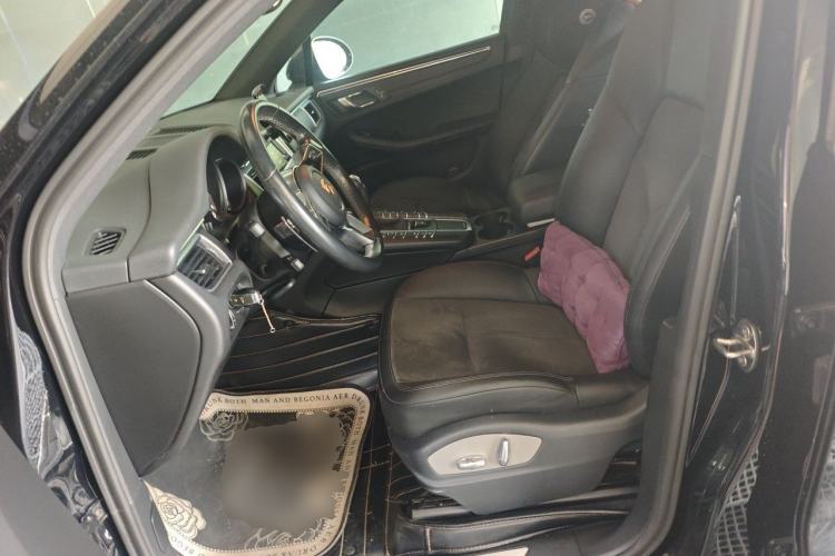 Used Porsche Macan 2014 Macan 2.0T Left Front Seat