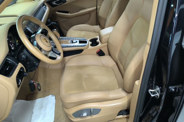 Used Porsche Macan 2014 Macan 2.0T Left Front Seat
