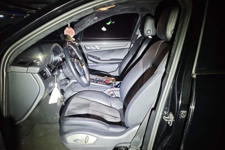 Used Porsche Macan 2014 Macan 2.0T Left Front Seat