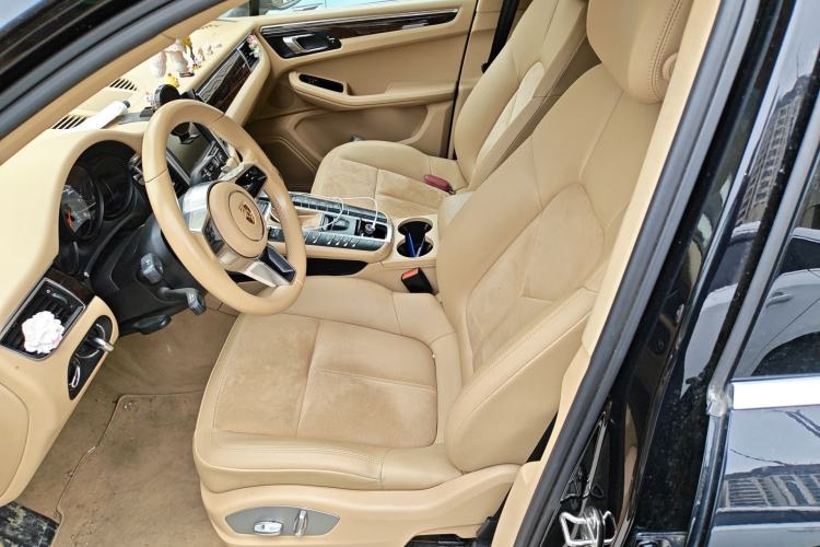 Used Porsche Macan 2014 Macan S 3.0T Left Front Seat