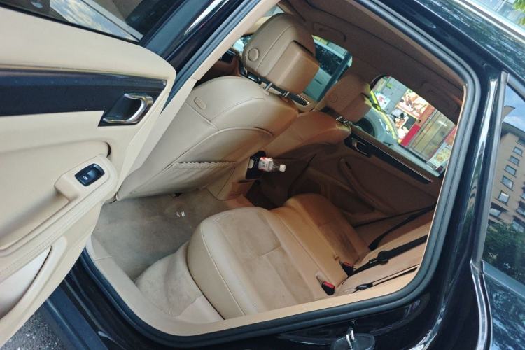 Used Porsche Macan 2014 Macan 2.0T Left Rear Seat