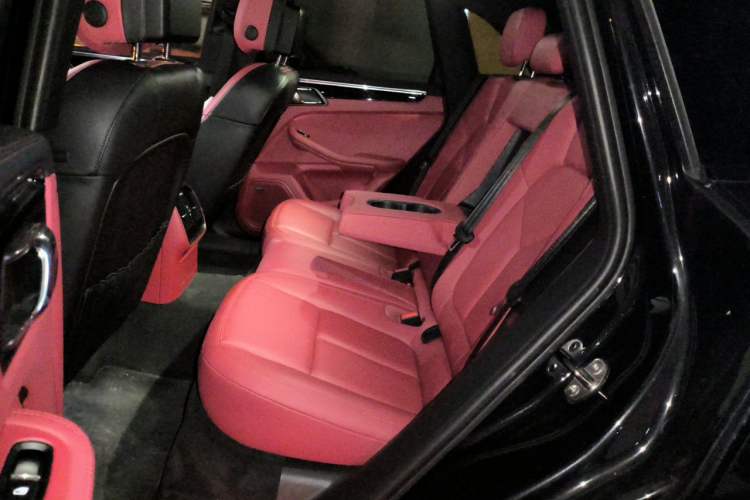 Used Porsche Macan 2014 Macan S 3.0T Left Rear Seat