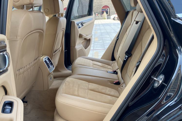 Used Porsche Macan 2014 Macan 2.0T Left Rear Seat