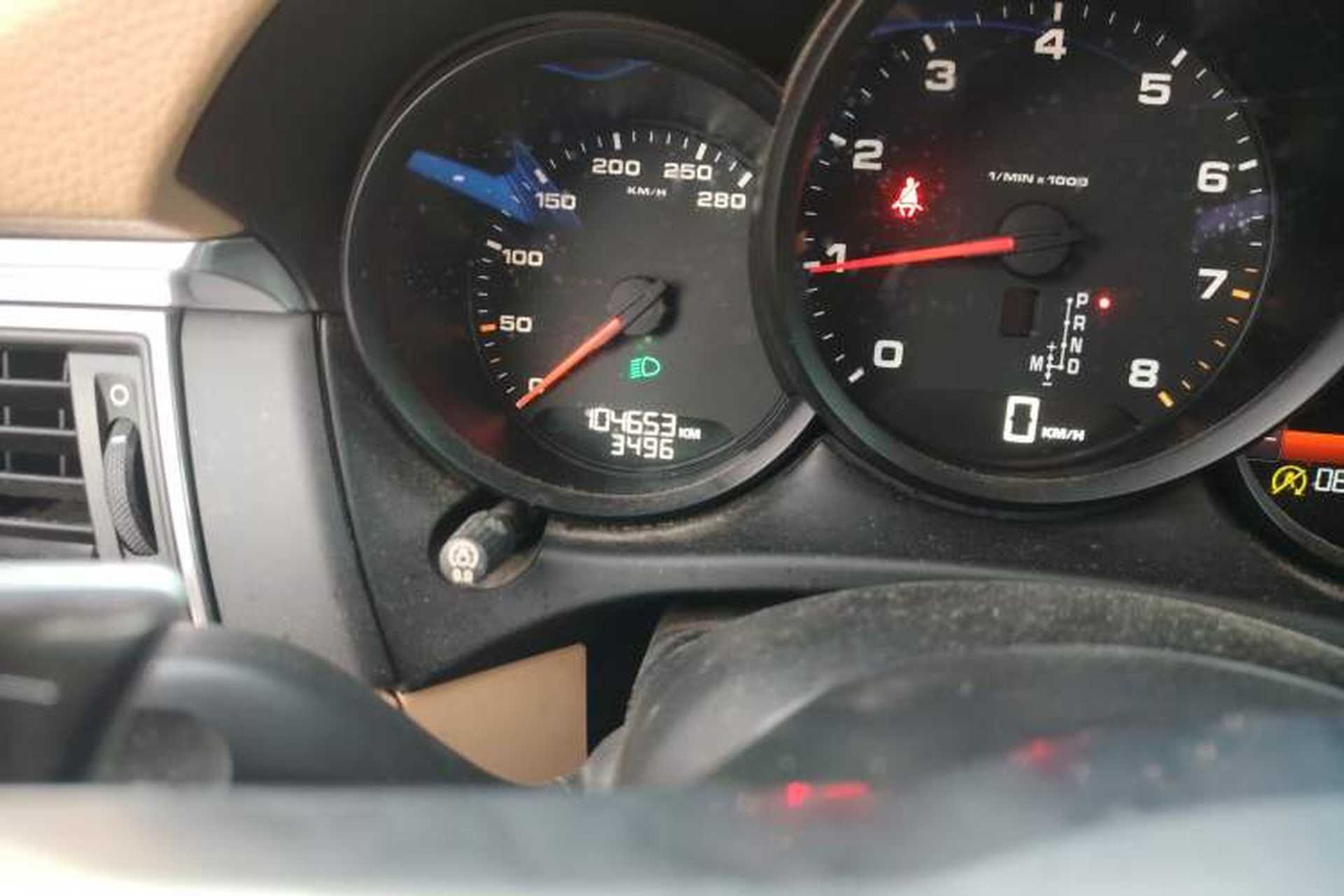 Used Porsche Macan 2014 Macan 2.0T Odometer Close Up