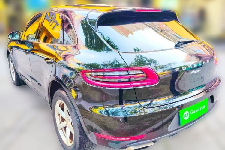 Used Porsche Macan 2014 Macan 2.0T Rear Left 45 Deg