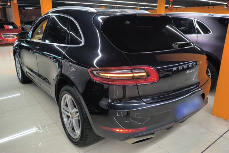 Used Porsche Macan 2014 Macan 2.0T Rear Left 45 Deg