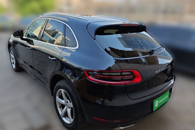 Used Porsche Macan 2014 Macan 2.0T Rear Left 45 Deg