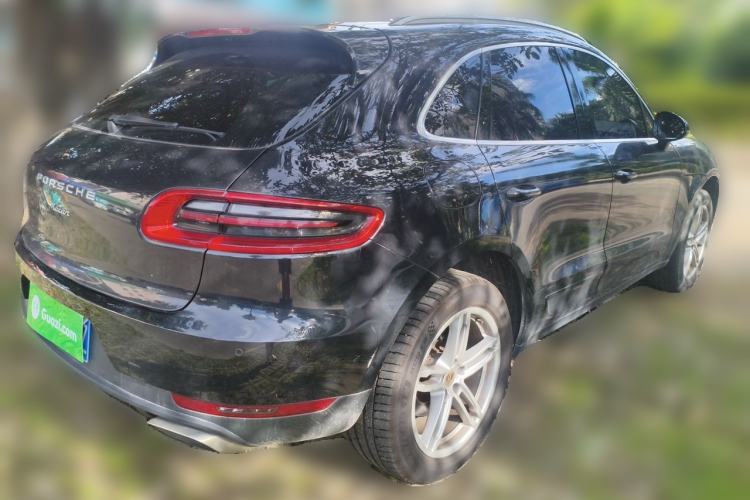 Used Porsche Macan 2014 Macan 2.0T Rear Right 45 Deg