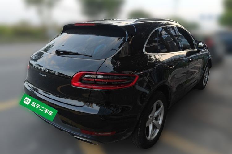 Used Porsche Macan 2014 Macan 2.0T Rear Right 45 Deg