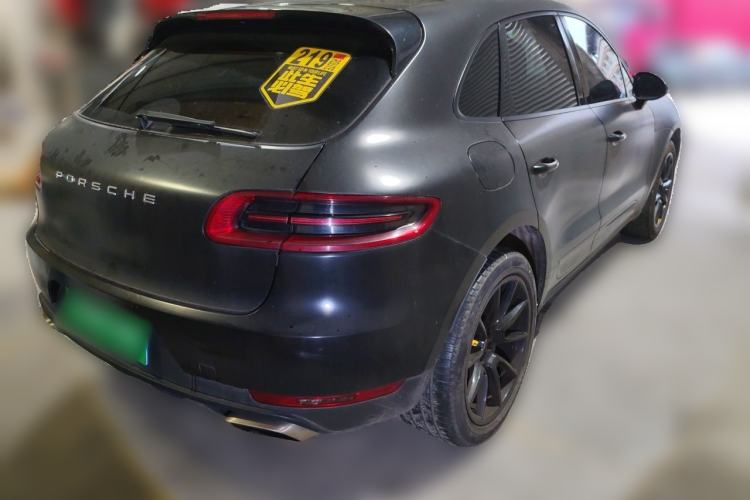 Used Porsche Macan 2014 Macan 2.0T Rear Right 45 Deg