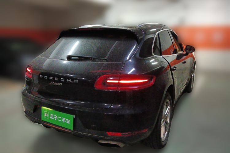 Used Porsche Macan 2014 Macan 2.0T Rear Right 45 Deg