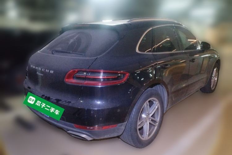 Used Porsche Macan 2014 Macan 2.0T Rear Right 45 Deg