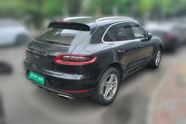 Used Porsche Macan 2014 Macan 2.0T Rear Right 45 Deg