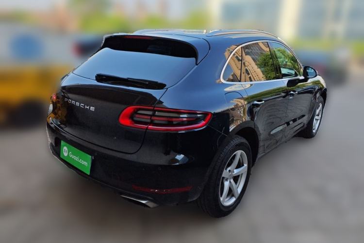 Used Porsche Macan 2014 Macan 2.0T Rear Right 45 Deg