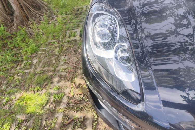 Used Porsche Macan 2014 Macan 2.0T Right Front Headlight