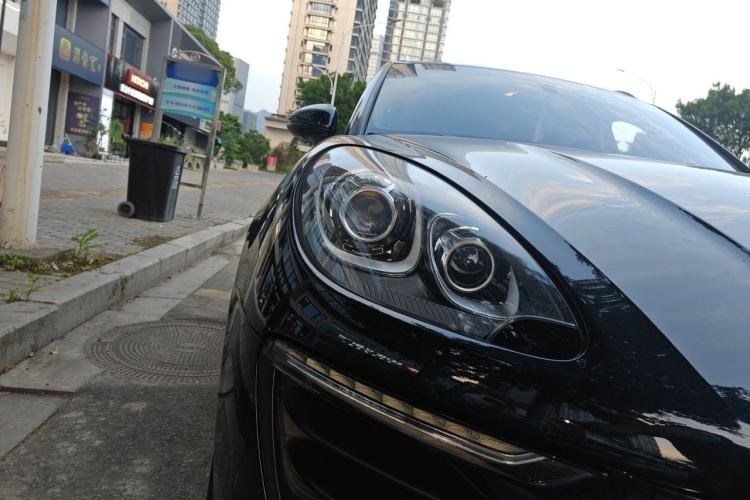 Used Porsche Macan 2014 Macan 2.0T Right Front Headlight