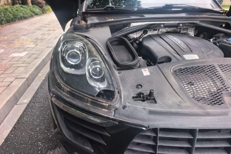 Used Porsche Macan 2014 Macan 2.0T Right Front Headlight