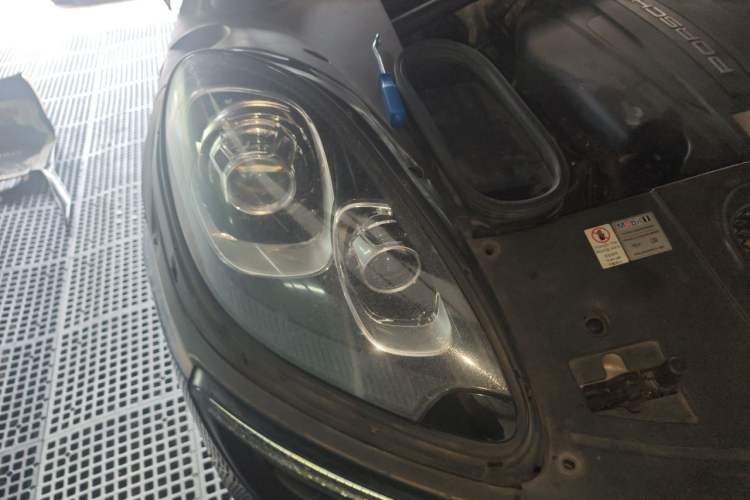 Used Porsche Macan 2014 Macan 2.0T Right Front Headlight