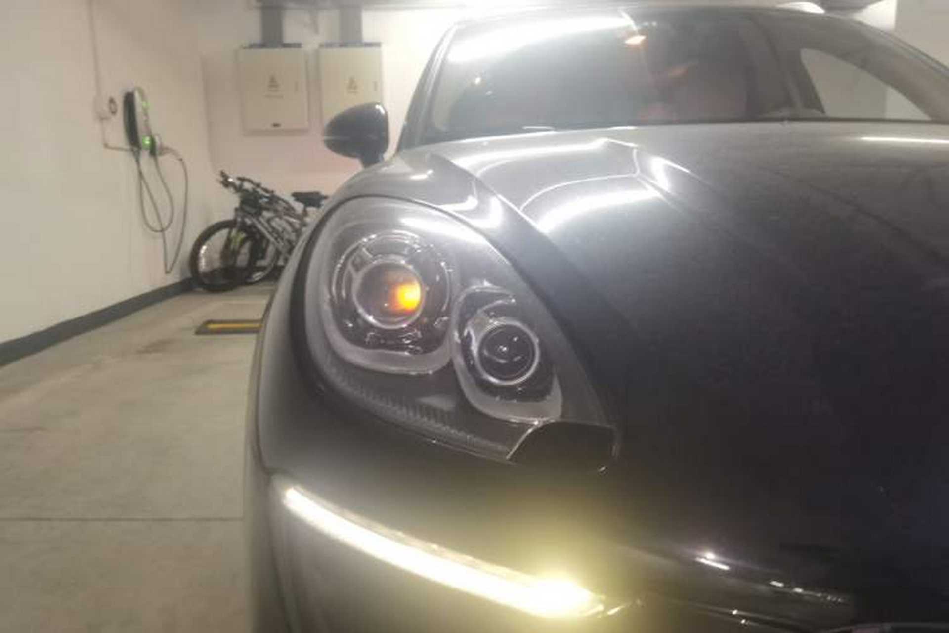 Used Porsche Macan 2014 Macan 2.0T Right Front Headlight