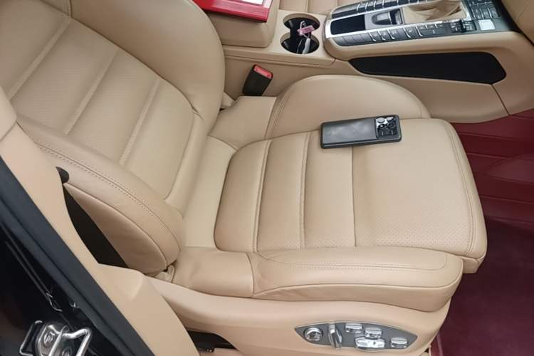 Used Porsche Macan 2014 Macan S 3.0T Right Front Seat