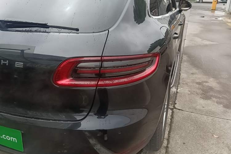 Used Porsche Macan 2014 Macan S 3.0T Right Rear Taillight