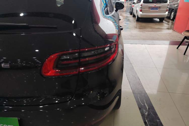 Used Porsche Macan 2014 Macan 2.0T Right Rear Taillight