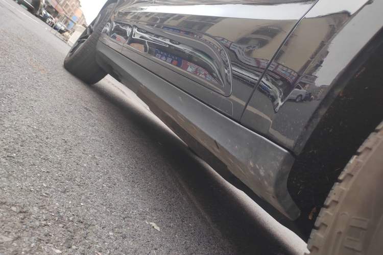 Used Porsche Macan 2014 Macan 2.0T Right Side Sill