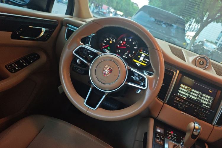 Used Porsche Macan 2014 Macan 2.0T Steering Wheel